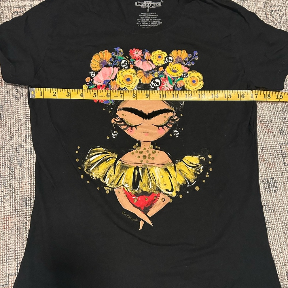 Frida Kahlo Graphic Tee from Mexico - Picture 4 of 4